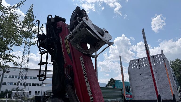 Logging truck SCANIA R490 6x4 Holzlkw mit Epsilon Kran Bj 2017