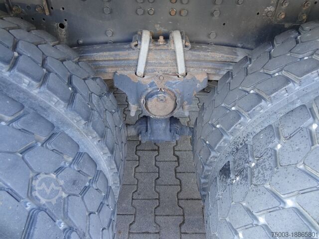 Kipper LKW Iveco Trakker AD340T41 8X4 Kipper Kran Palfinger 23002