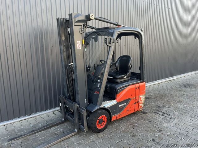 Electric 3-wheel forklift Linde E15-02