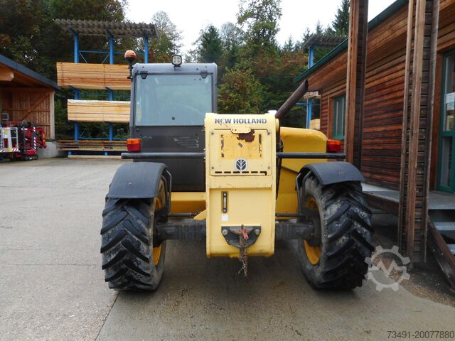 Telescopic handler New Holland LM732