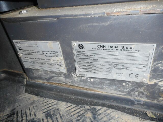 Telescopic handler New Holland LM732