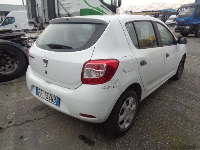 Customized van  SANDERO