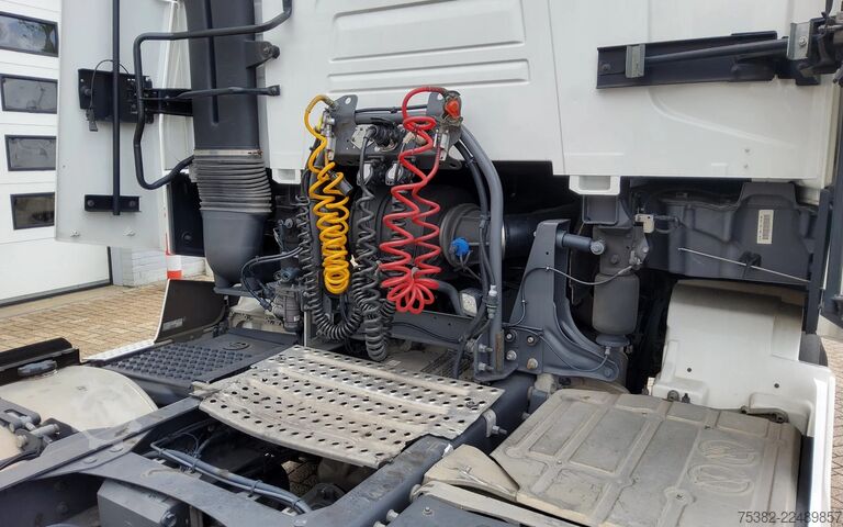 Standard-SZM Renault T T 520 HIGH SLEEPER 4x2 EURO 6 - 33-BPH-4