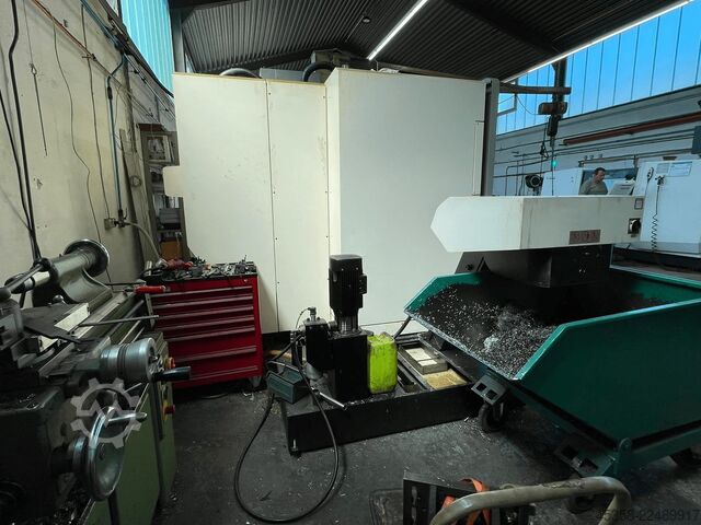 Vertical machining center DMG MORI Ecomill 1100 V