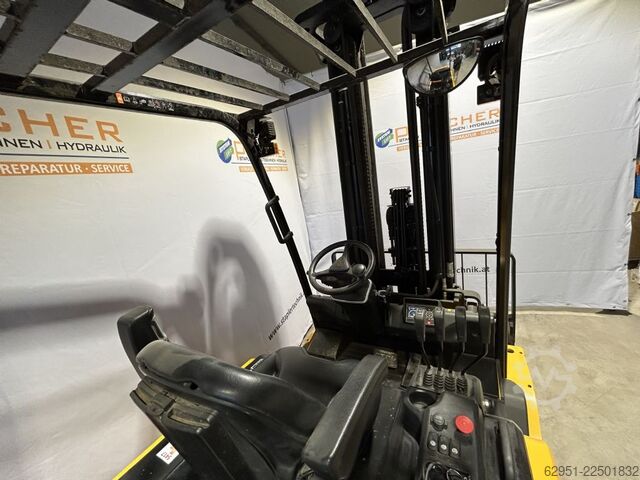 Elektro 4 Rad-Stapler Hyundai 50B-9