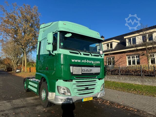 Standard-SZM DAF XF 460 Spacecab