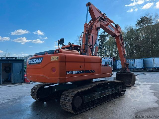Kettenbagger DOOSAN DX 225 Kettenbagger Verstellausleger,Klima