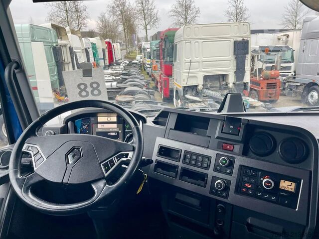 Standard-SZM Renault T520 VF610A368JD013995   RETARDER, 2 tanks,  PA...