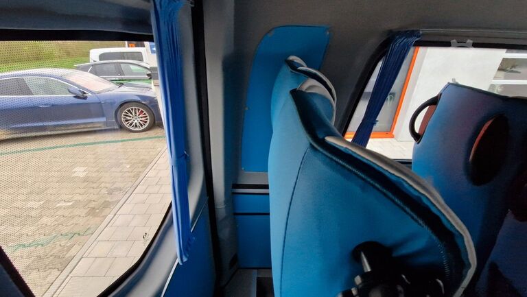 Kleinbus MERCEDES-BENZ 517 Sprinter Mitteltüre Lord Comfort 22 S Travel
