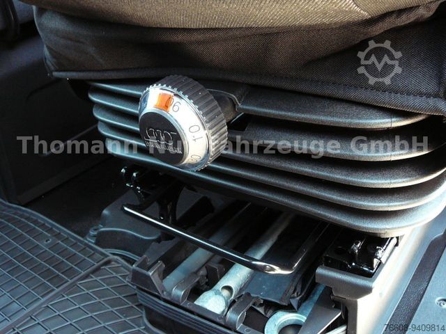 Transporter mit Koffer IVECO Daily 70C18 Koffer LBW AHK