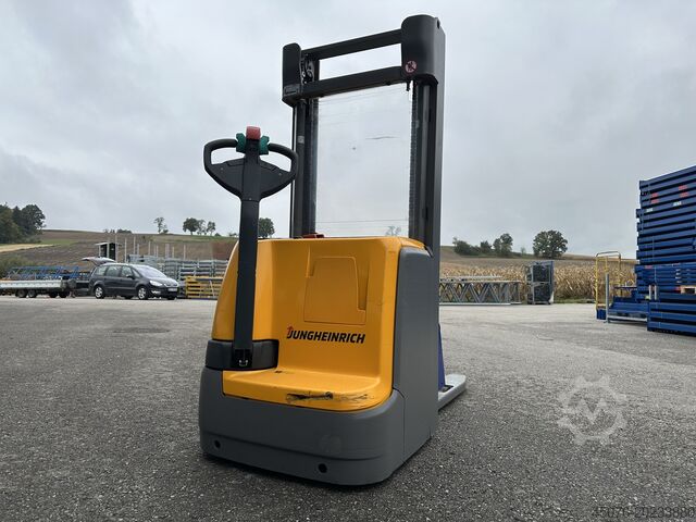 Jungheinrich EJC 216 pallet stacker Jungheinrich EJC 216