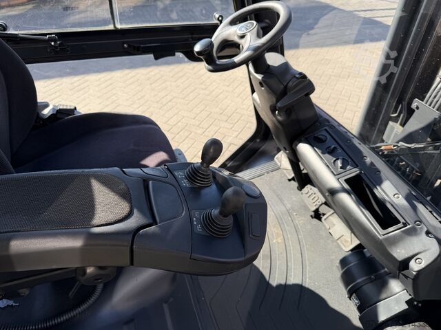 Forklift LINDE H25T-02/600 triplex 480 FREELIFT/SIDESHIFT/FORK POSITIONER 2016 LPG LINDE H25T-02/600 triplo480 FREELIFT/SIDESHIFT/VORKVERSTELLER 2016 LPG