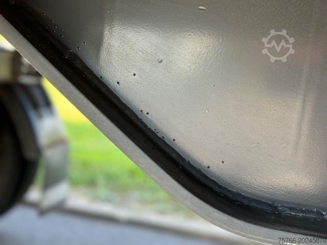 Box trailer Fellrechner Drehschemel / Portaltüren