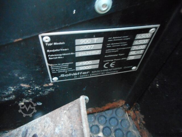 Radlader Schäffer 900 T mit Teleskoparm