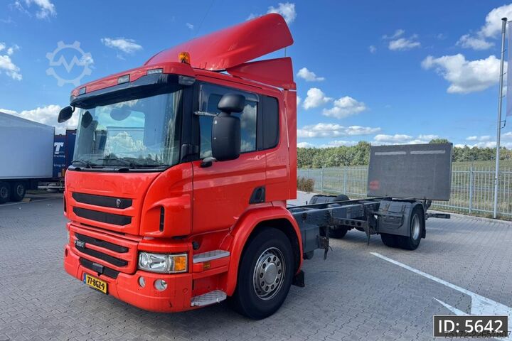 Chassis with cab Scania P250 Day Cab, Euro 6, / Taillift / 750cm chassis