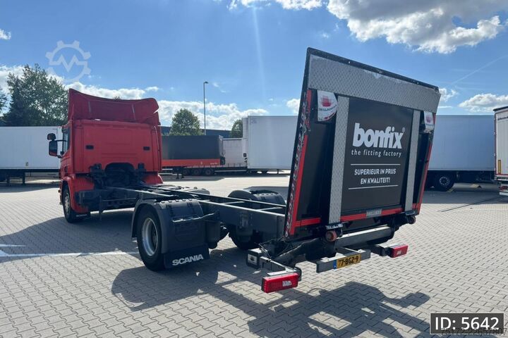 Chassis with cab Scania P250 Day Cab, Euro 6, / Taillift / 750cm chassis