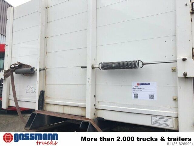 LKW mit Pritsche (offen) Wechselbrücke mit Kranvorrichtung