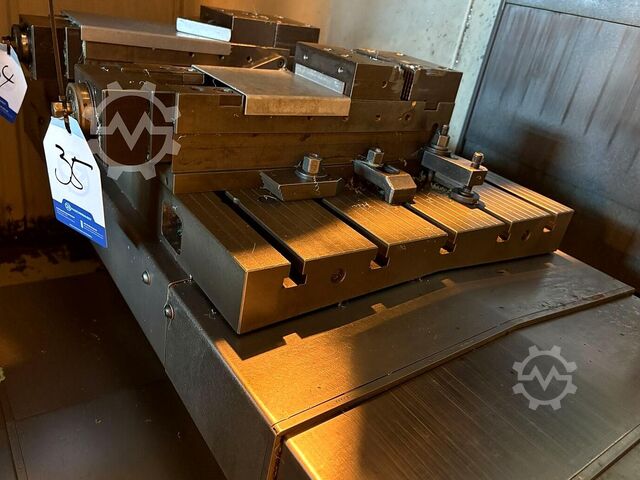 Vertikales Bearbeitungszentrum DECKEL MAHO DMC 63 V