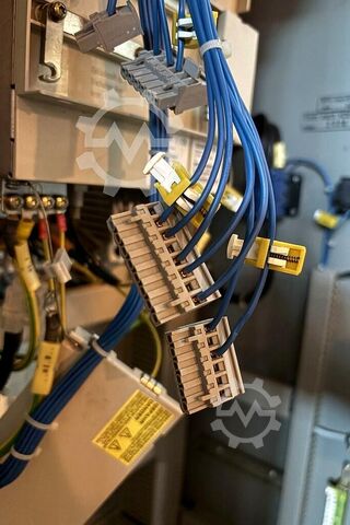 Vertikales Bearbeitungszentrum DECKEL MAHO DMC 63 V