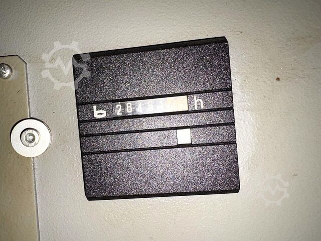 Vertikales Bearbeitungszentrum DECKEL MAHO DMC 63 V