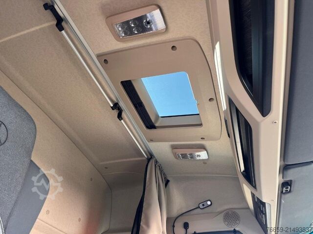 Standard tractor unit MERCEDES-BENZ Actros L ProCabin 1851 LS