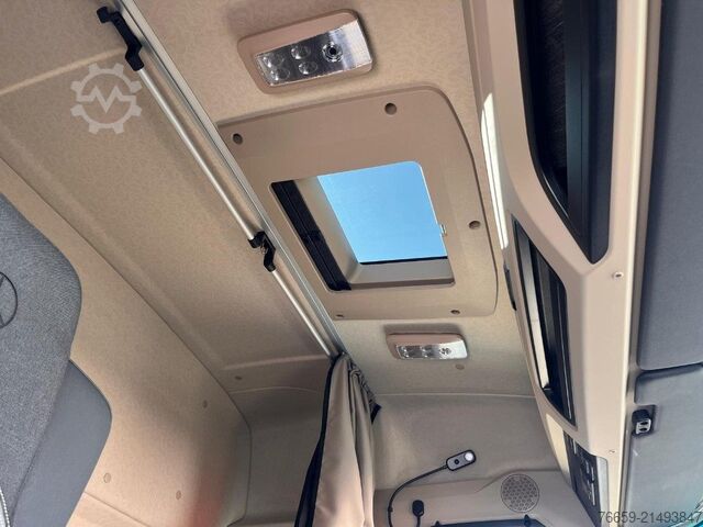 Standard tractor unit MERCEDES-BENZ Actros L ProCabin 1851 LS