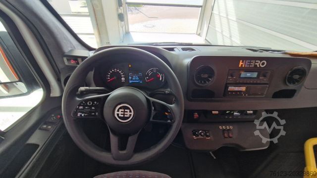 Minibus MERCEDES-BENZ Elektro  Heckniederflur Bestellfahrzeug