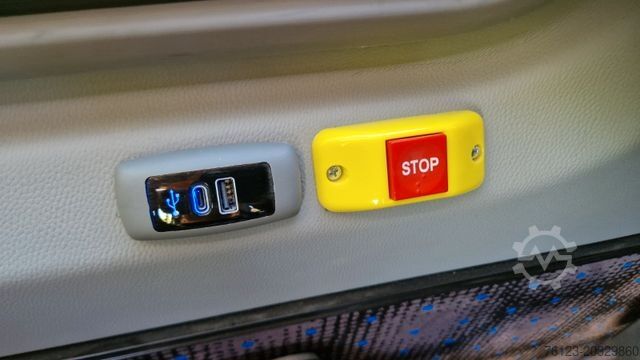 Minibus MERCEDES-BENZ Elektro  Heckniederflur Bestellfahrzeug