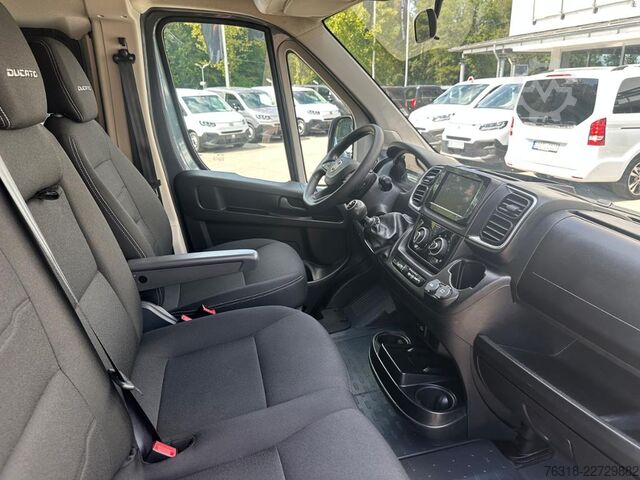 Kleinbus FIAT Ducato L1H1 140 9 Sitzer Navi RfKam Klima PDC