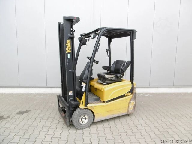 Elektro-Gabelstapler 3-Rad YALE ERP  15 VT