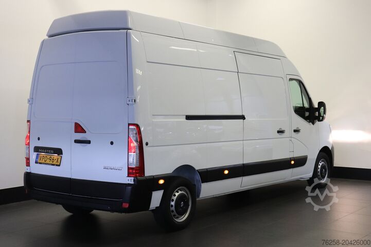 Delivery van Renault Master 2.3 dCi 135PK L3H3 - EURO 6 - Airco - Na...