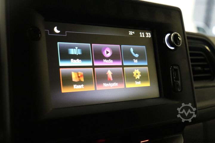 Delivery van Renault Master 2.3 dCi 135PK L3H3 - EURO 6 - Airco - Na...