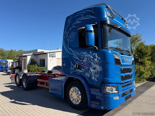 LKW-Fahrgestell SCANIA R520 6X2*4 Fahrgestell V8/LENKACHSE/Retrader/Alu