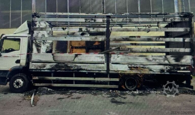 LKW mit Pritsche & Plane MAN TGM Brandschaden