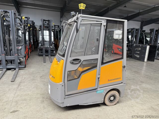Schleppfahrzeuge Jungheinrich EZS 570--EK--V0264