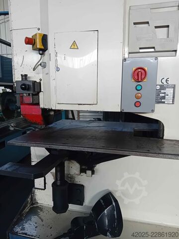 Punching press MUBEA HP 1000 / 760