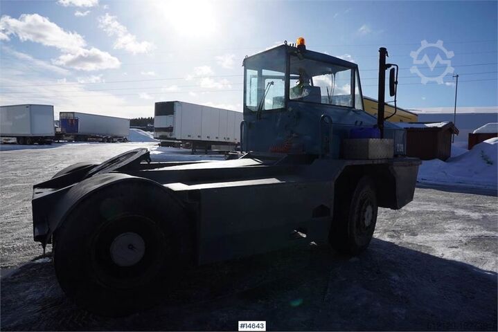 Terminal tractor Sisu 2139 4x4 Terminal truck. Watch video!
