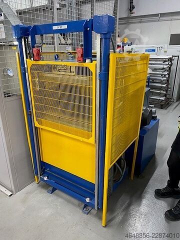 Robust Industrial Hydraulic Press Hounsell Engineering (UK) 50 Tonne 4 Column Press