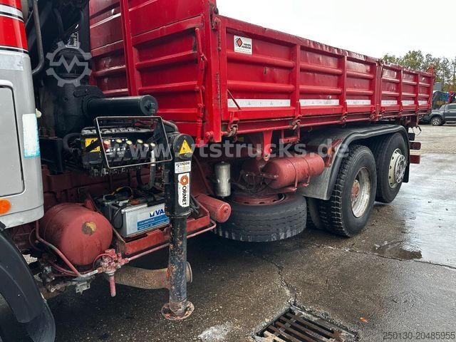 Kipper LKW MERCEDES-BENZ 1944 s 6x2 DSK Hiab-Ladekran