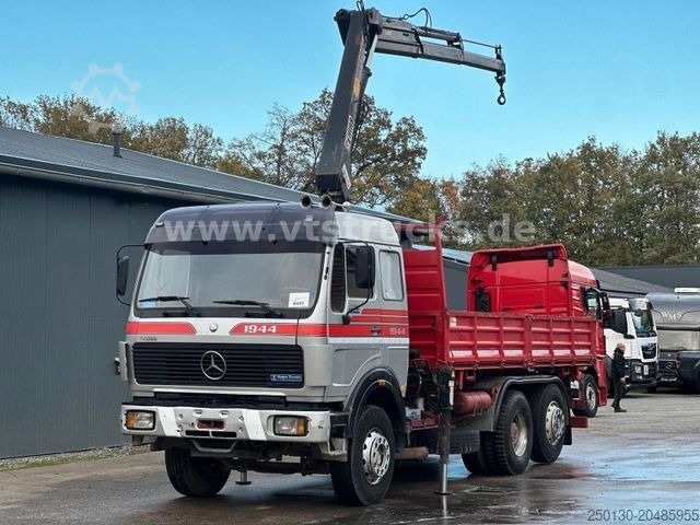 Kipper LKW MERCEDES-BENZ 1944 s 6x2 DSK Hiab-Ladekran