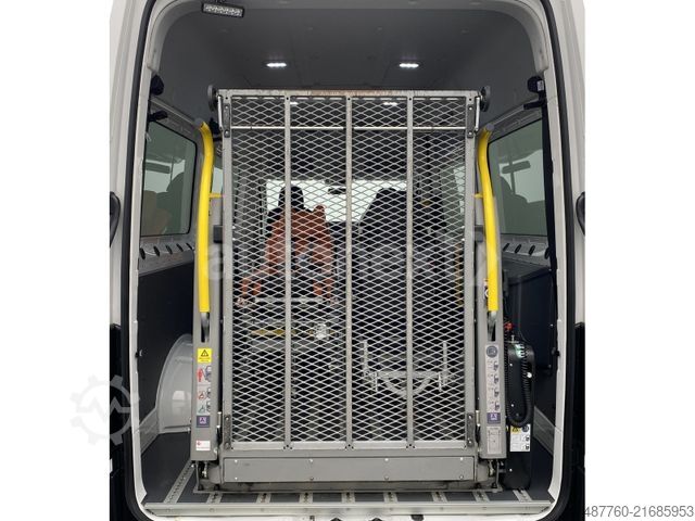 Kleinbus VOLKSWAGEN Crafter 35 Rollstuhl-Lift *LIEGE/TRAGESTUHL* KAM