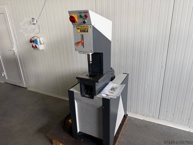 Stanze Pressta Eisele Dyno 15
