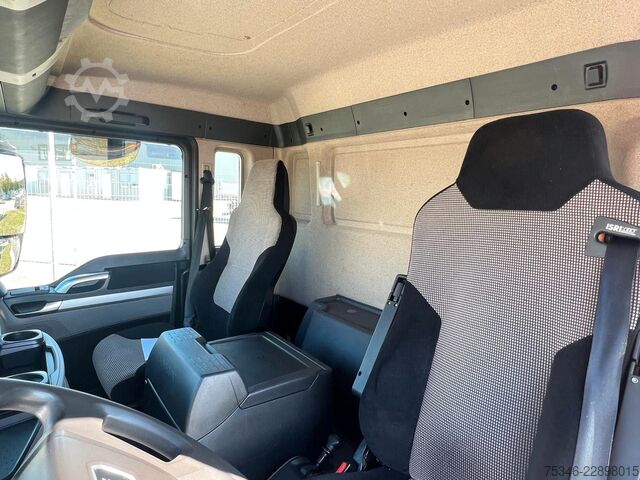 LKW mit Tankaufbau MAN TGS 26.430/Pritsche6,10m/Lenkachse/ADR/NL16,4 to