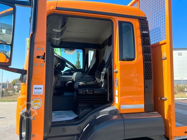 LKW mit Pritsche (offen) MAN TGS 26.430/Pritsche6,10m/Lenkachse/ADR/NL16,4 to