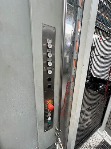 Vertical machining center CHIRON DZ15KWM HS