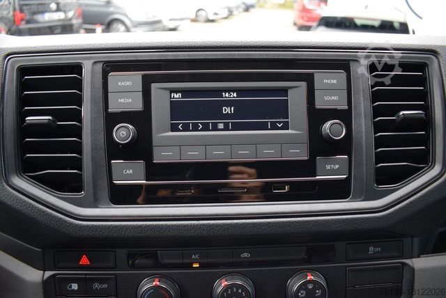 Panel van VOLKSWAGEN Crafter 35 Kasten TDI MR *Normaldach*3-Sitzer