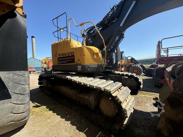 Excavator VOLVO ECR 305 CL