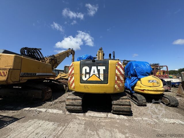 Excavator VOLVO ECR 305 CL