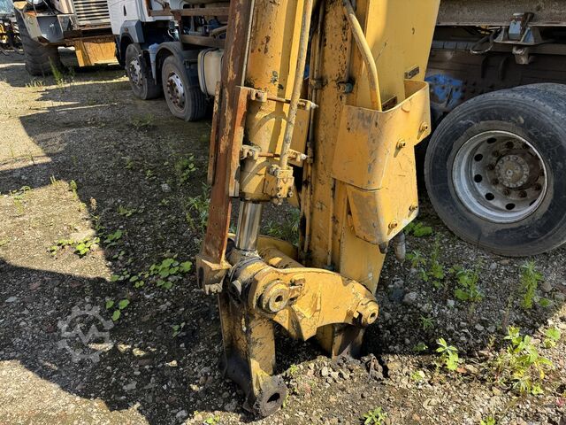 Excavator VOLVO EC 240B LC