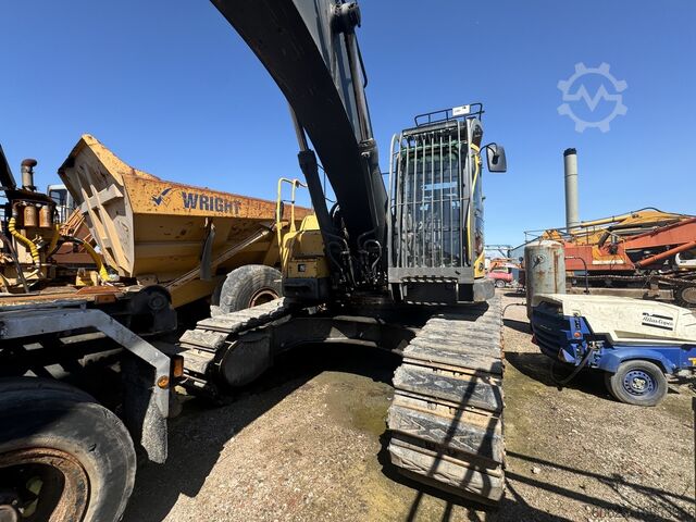 Excavator VOLVO EC 210 CL